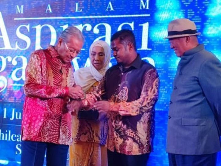 photo_2024-12-14_23-32-30